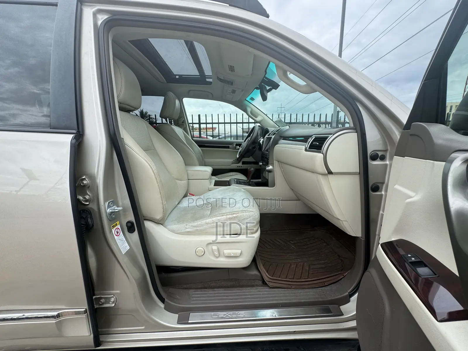 Lexus GX 460 2012 Gold