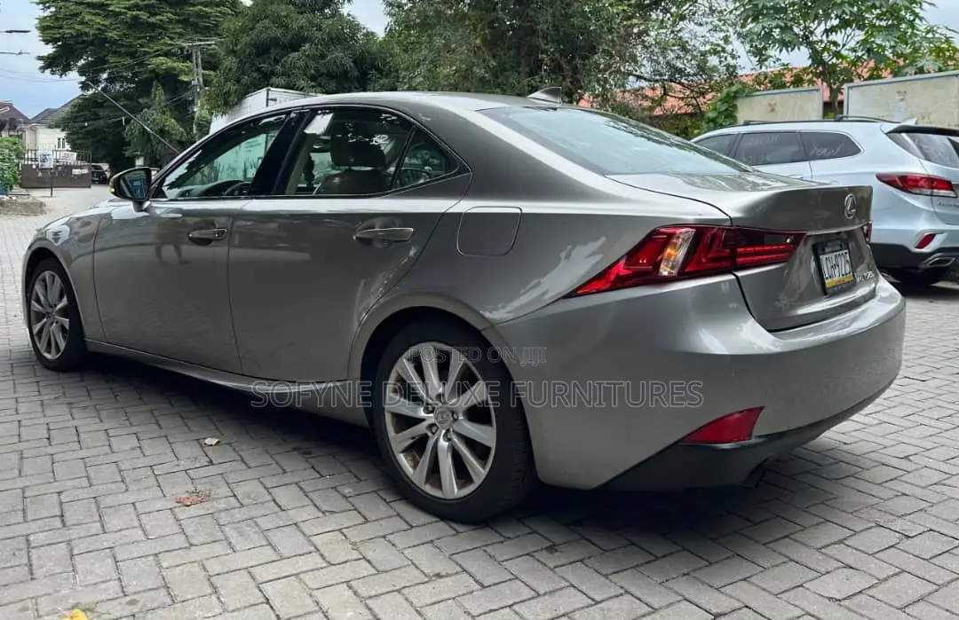 Lexus IS 2015 Gray