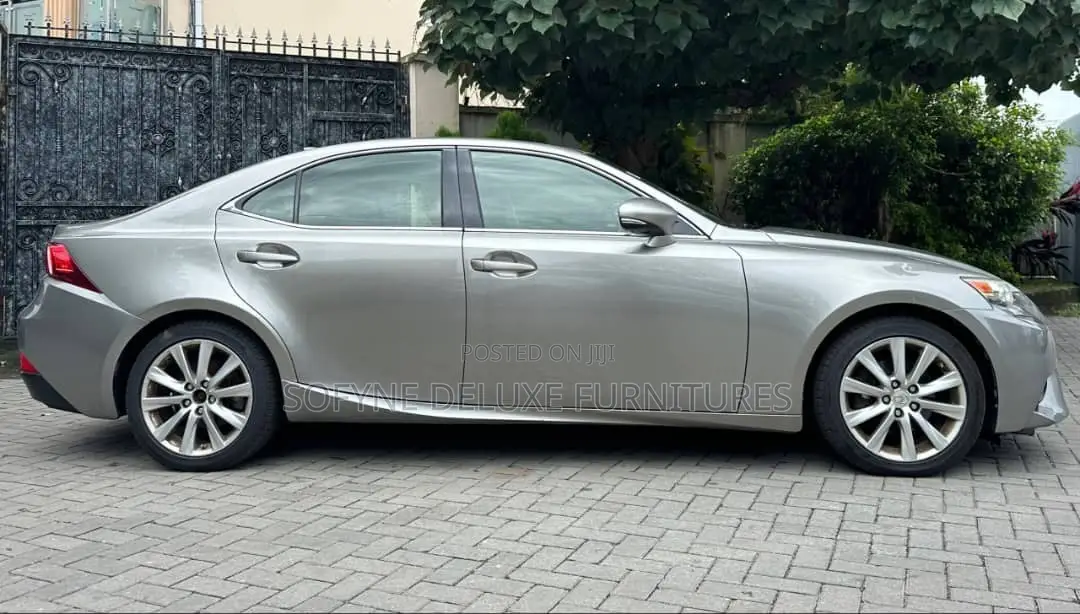 Lexus IS 2015 Gray