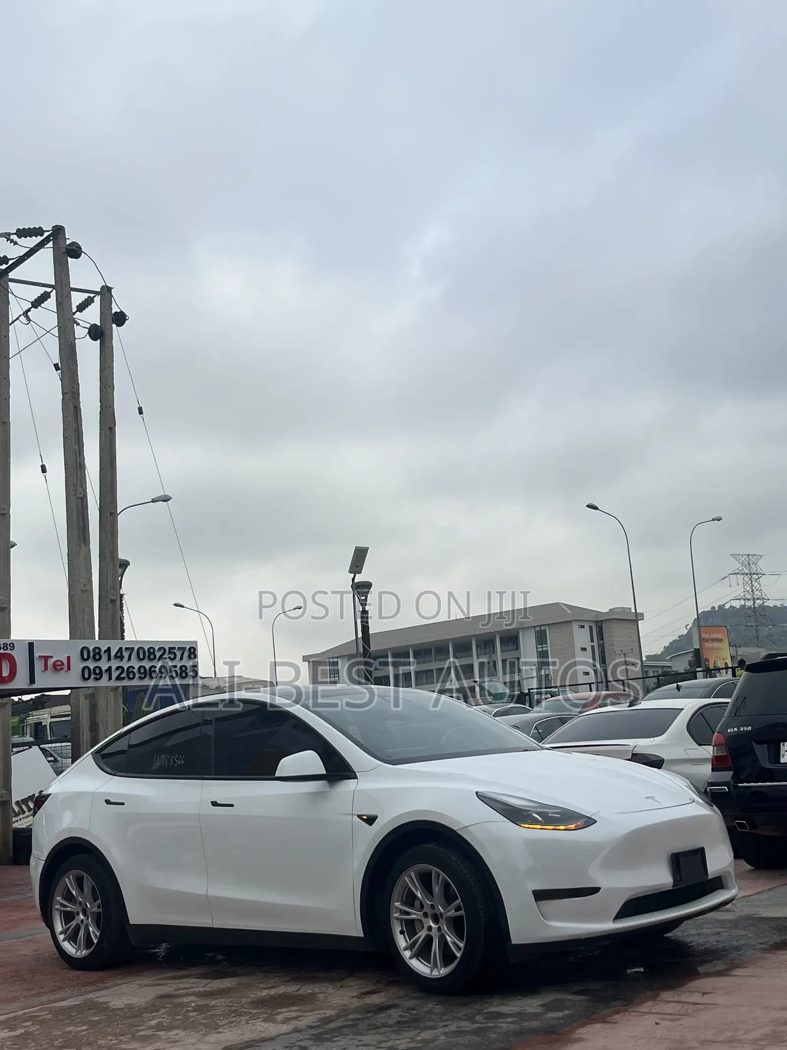 Tesla Model Y 2023 White