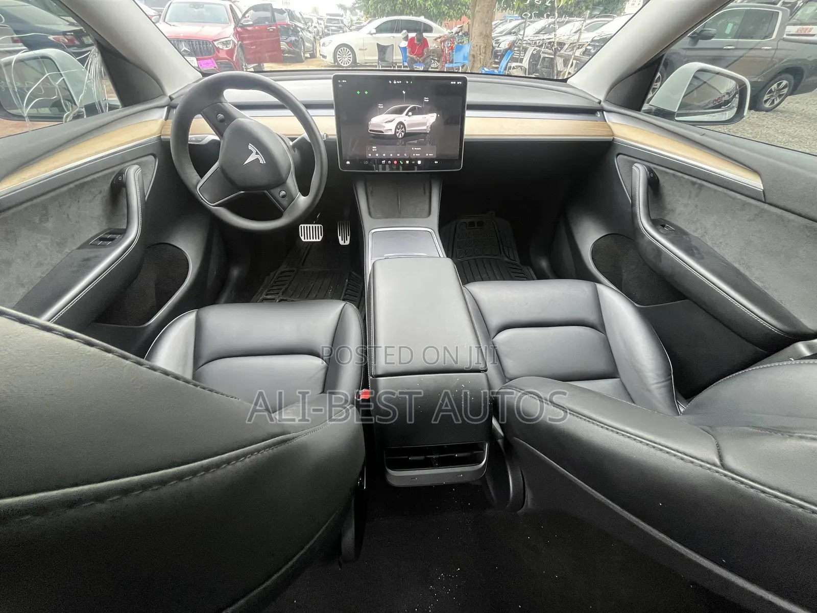 Tesla Model Y 2023 White