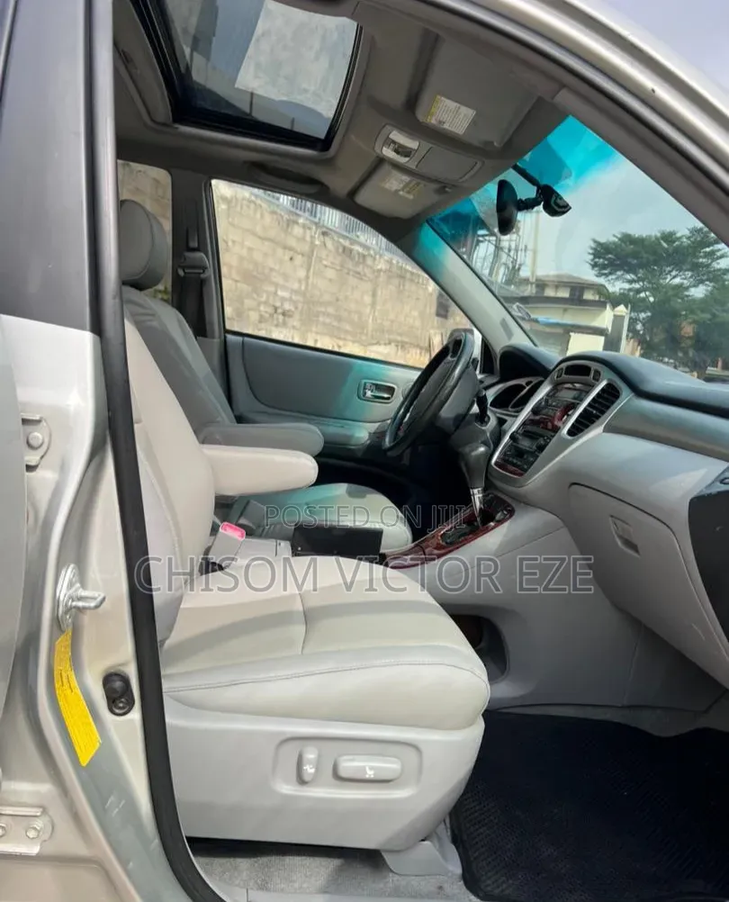 Toyota Highlander V6 2005 Silver