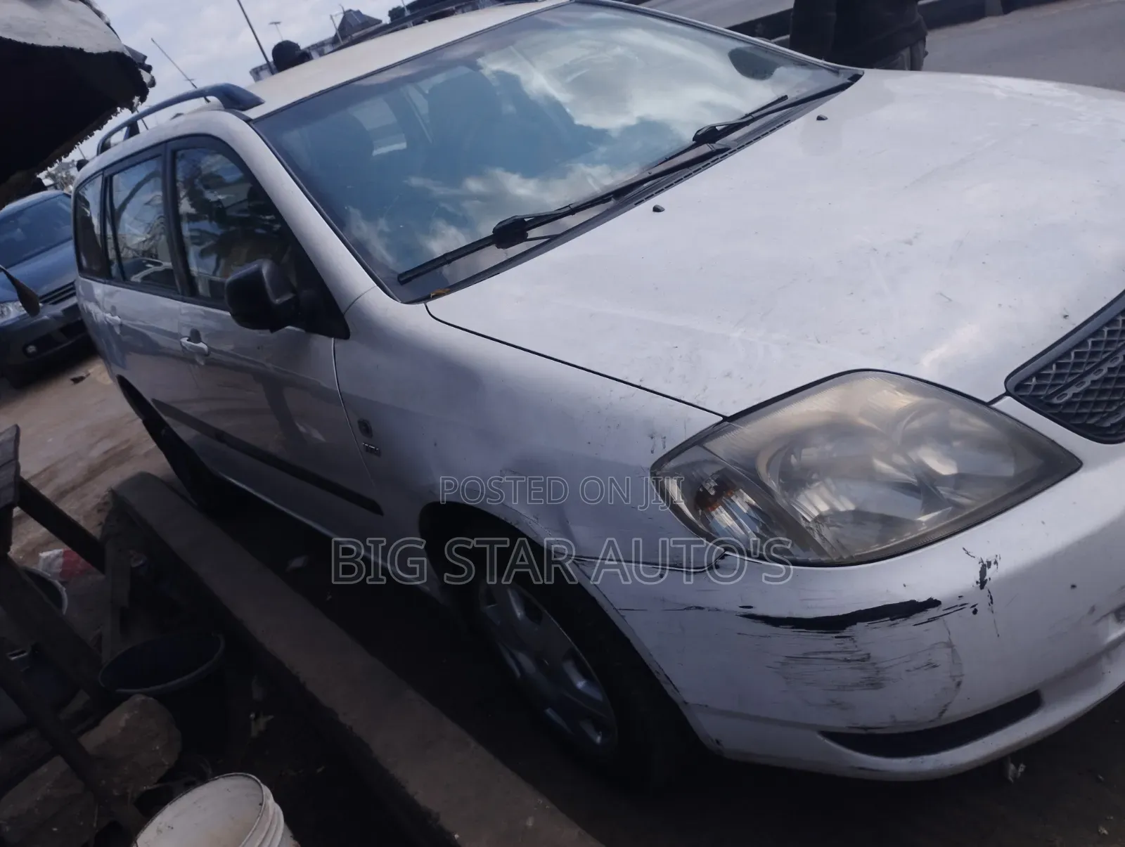 Toyota Corolla 2023 White