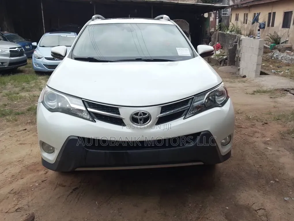 Toyota RAV4 2015 White