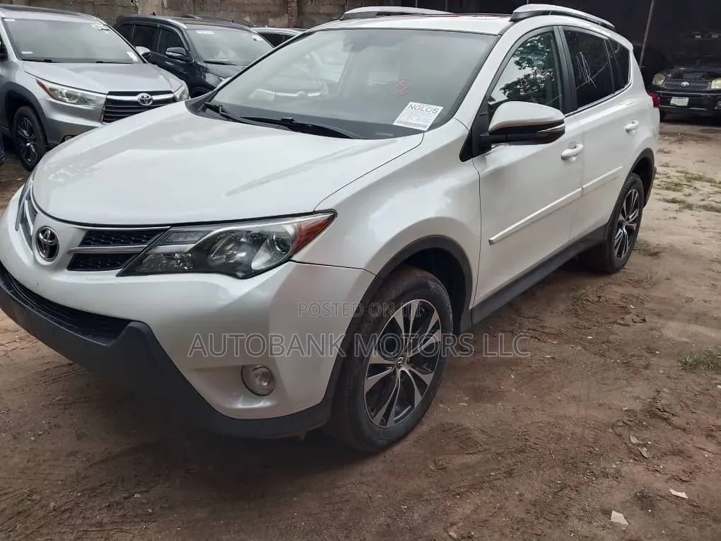 Toyota RAV4 2015 White