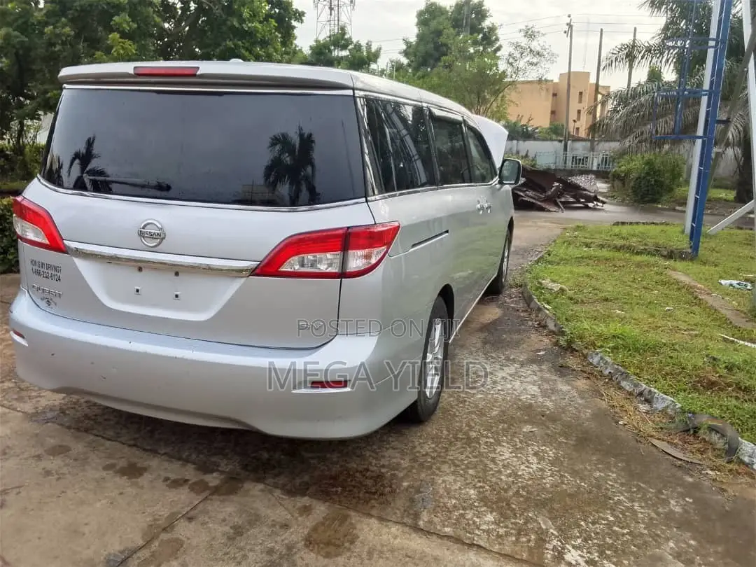 Nissan Quest SV 4dr Minivan (3.5L 6cyl CVT) 2014 Silver