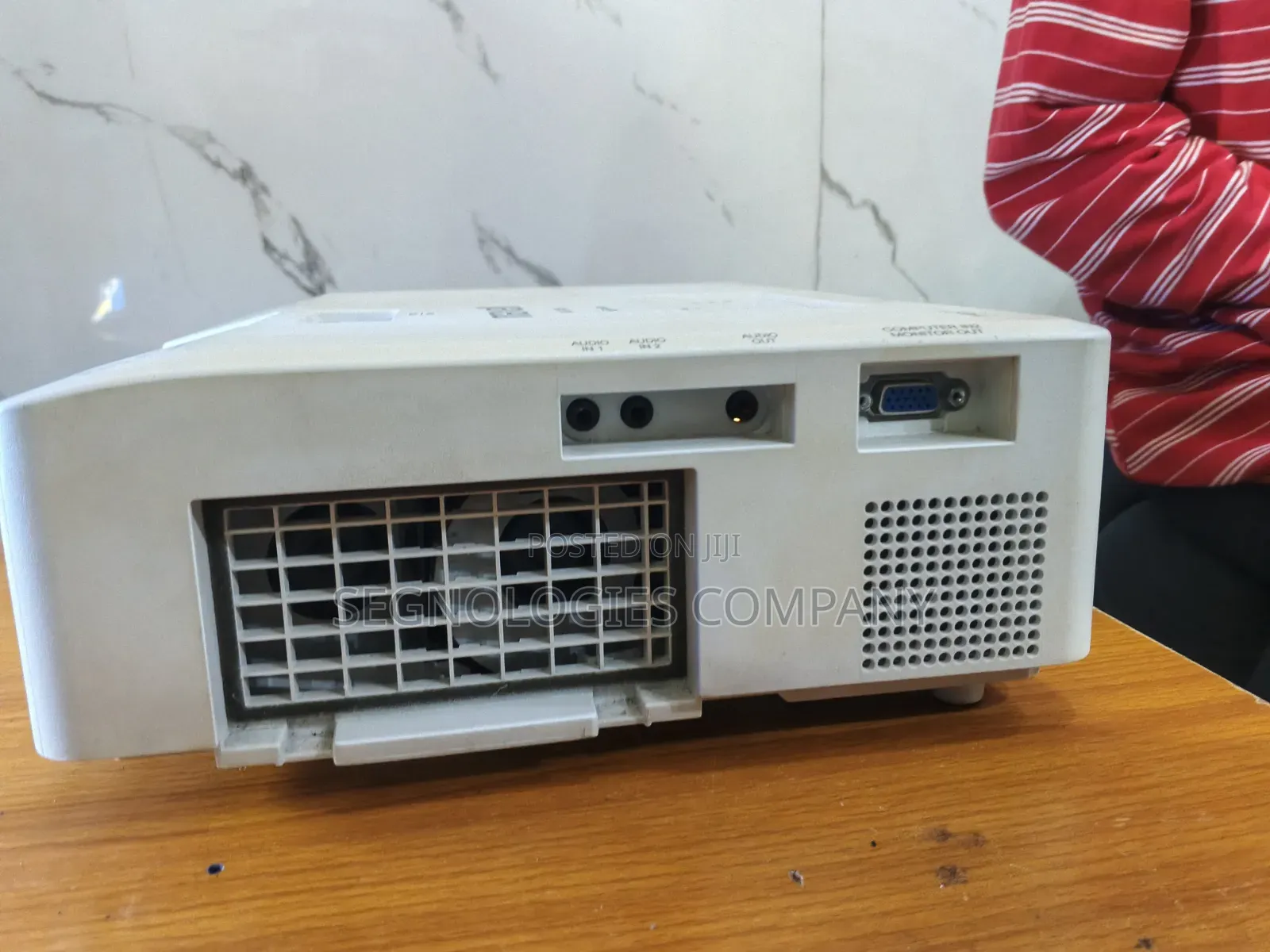 Maxell MC-EX3551 3700 Lumens XGA 3LCD Conference Room Projector
