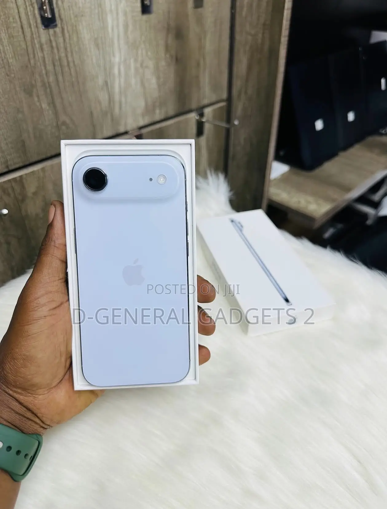 New Apple iPhone Air 256 GB Blue