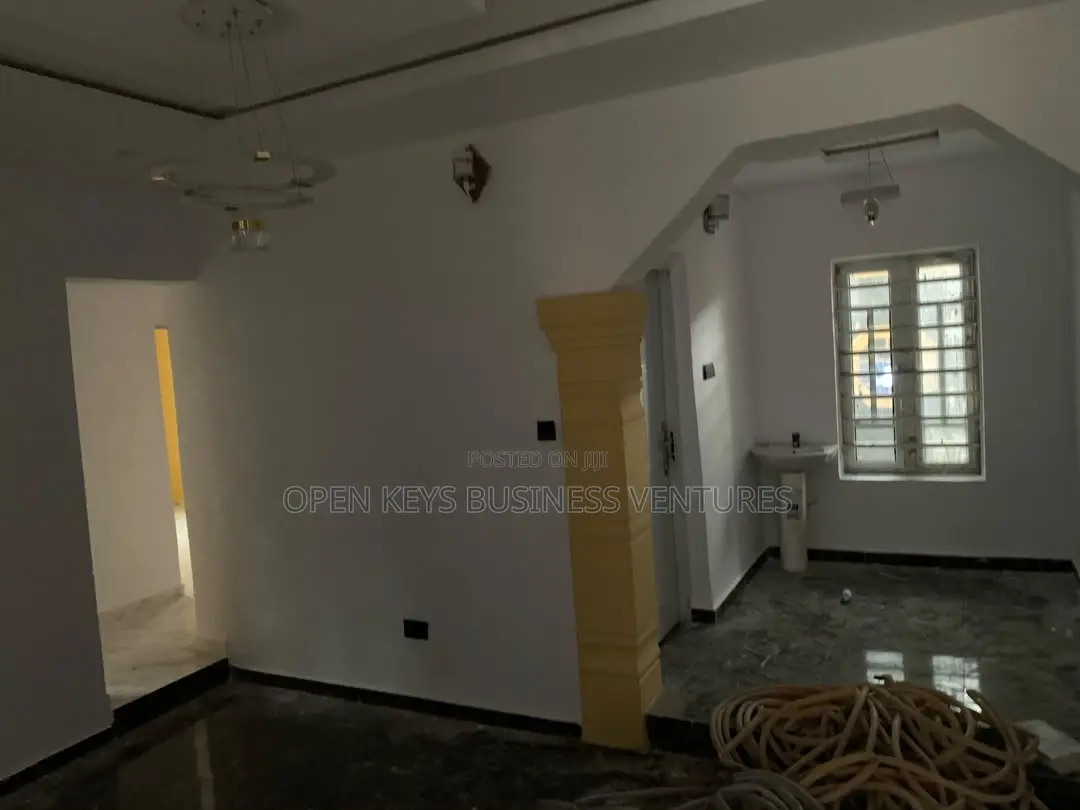 Furnished 2bdrm Apartment in Olodo, Iwo Road for rent