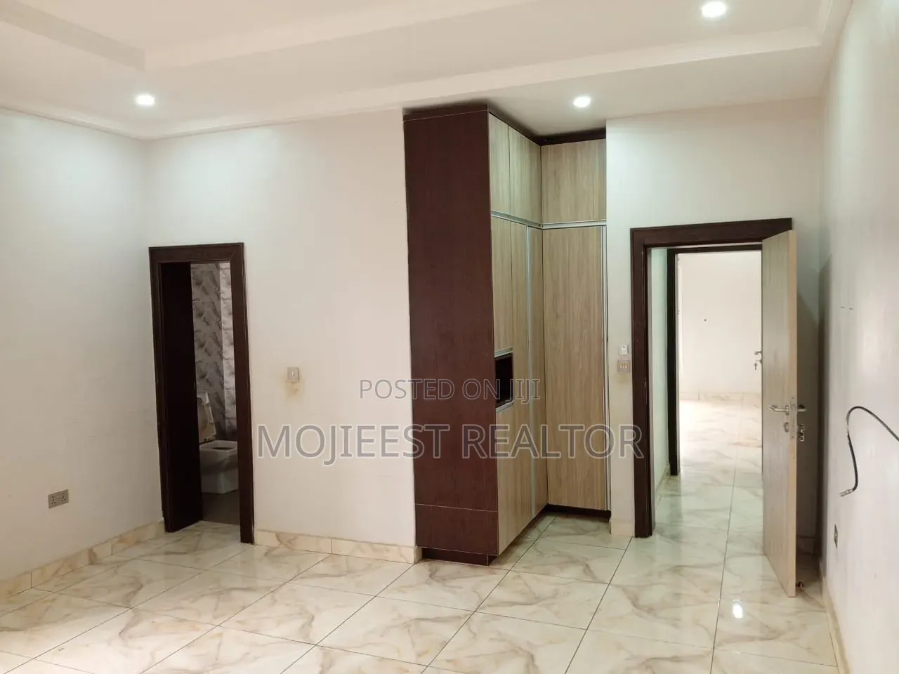 3bdrm Block of Flats in River Park Estate, Lugbe District for rent