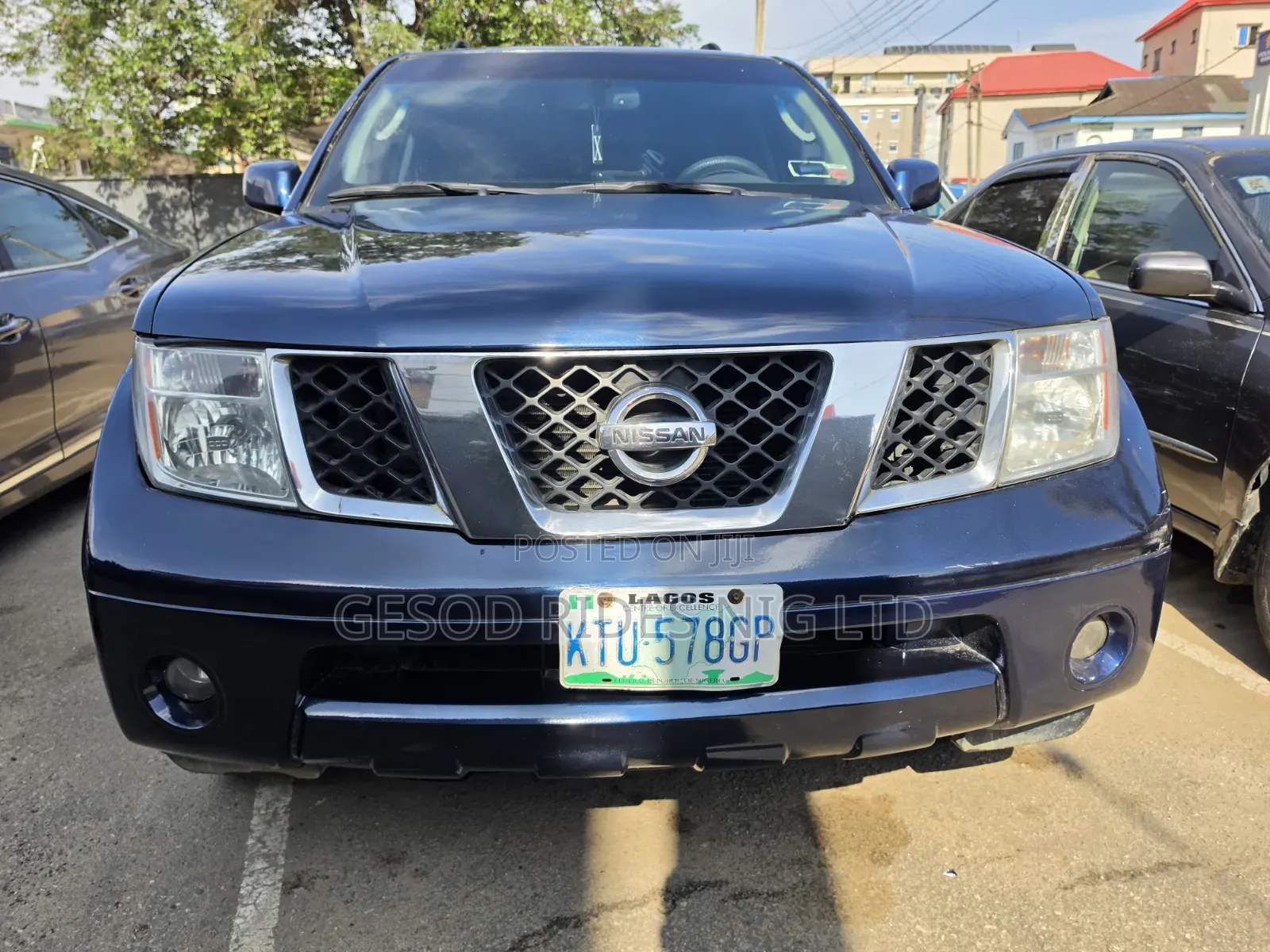 Nissan Pathfinder LE 2005 Blue