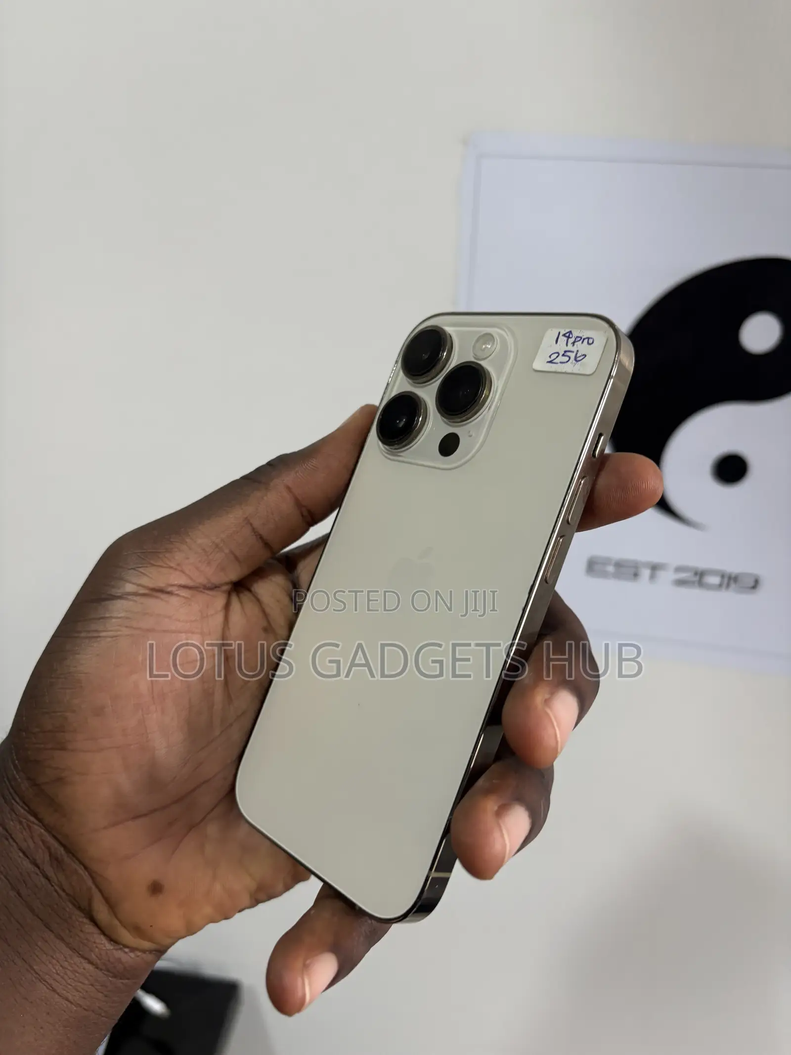 Apple iPhone 14 Pro 256 GB Gold