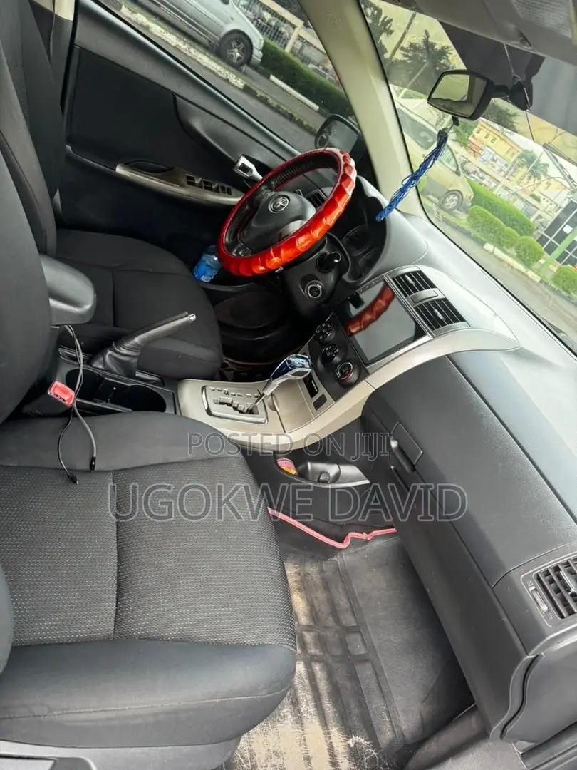 Toyota Corolla 2013 Gray
