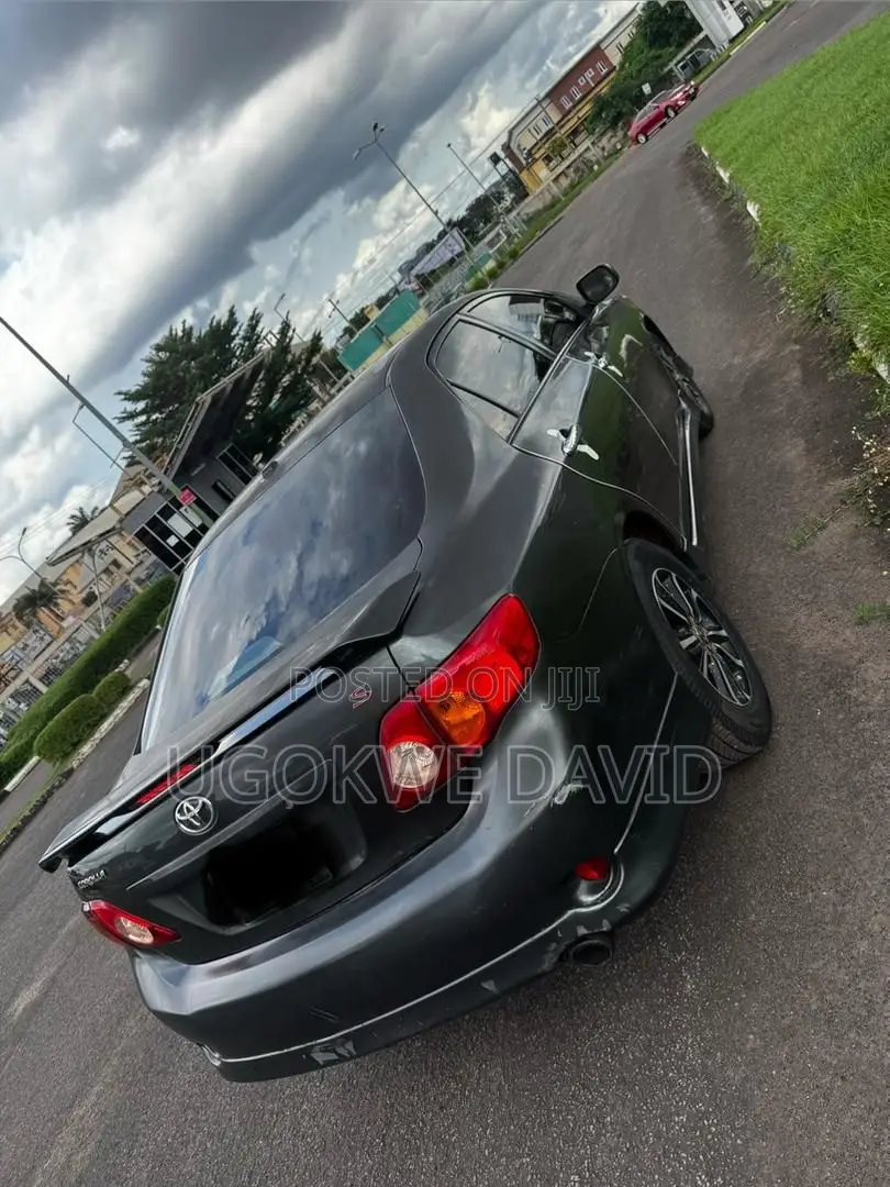 Toyota Corolla 2013 Gray