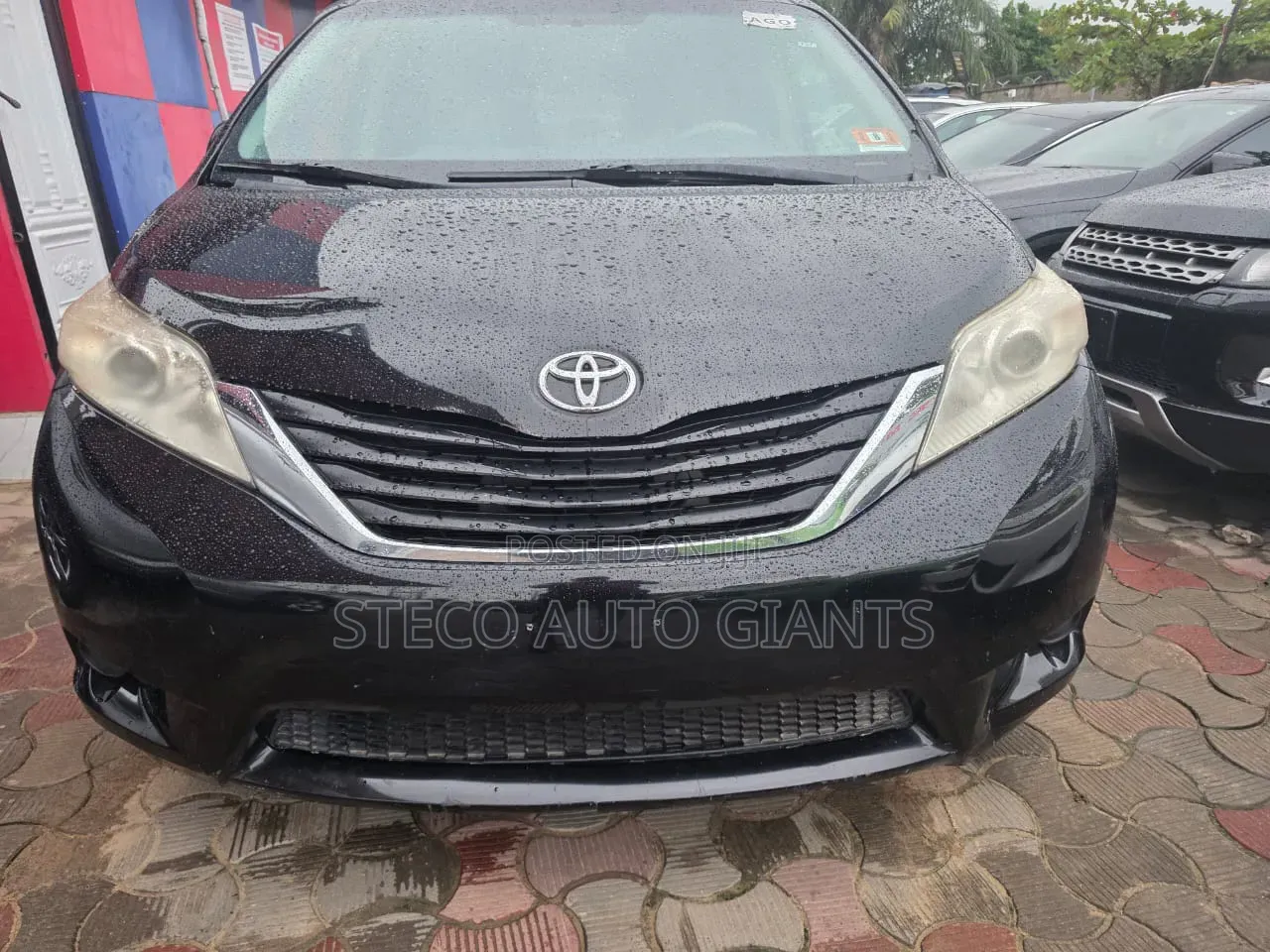 Toyota Sienna 2012 Black