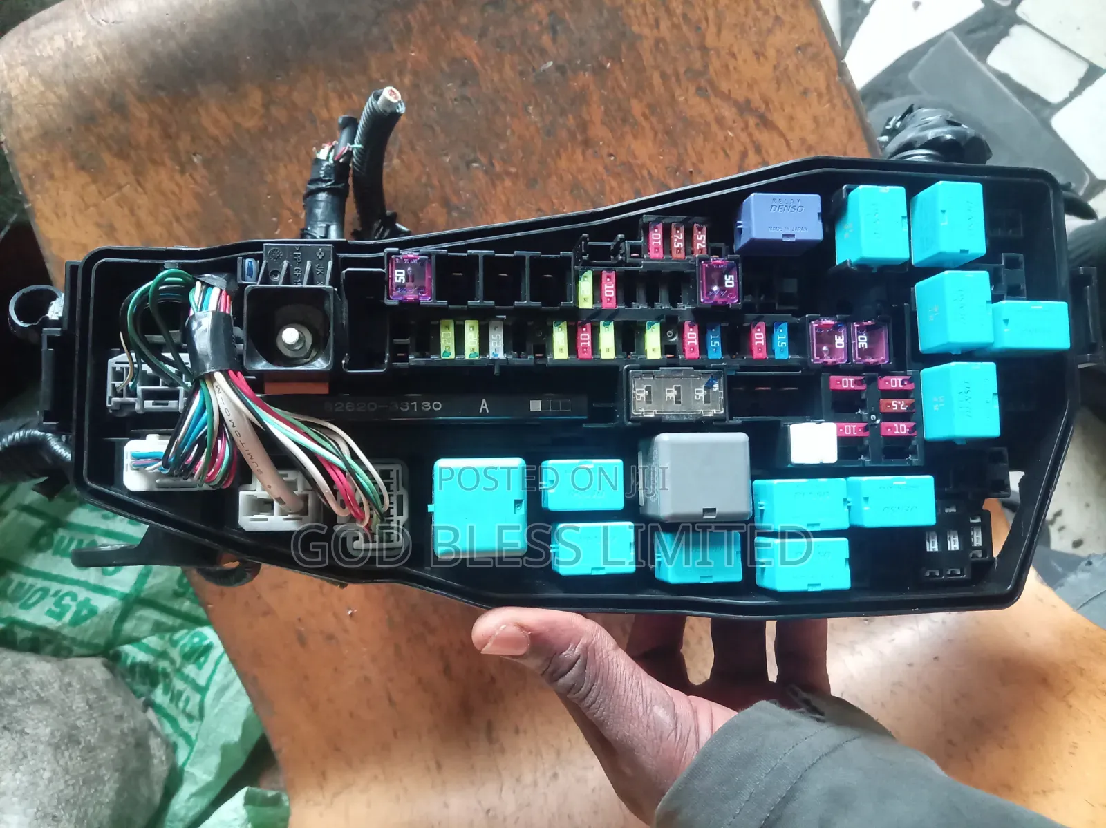 Camry 2015-2020 Bonnet Fuse Box