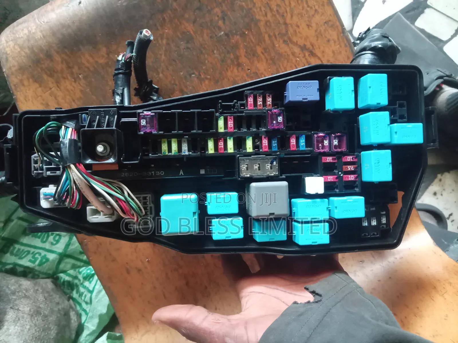 Camry 2015-2020 Bonnet Fuse Box