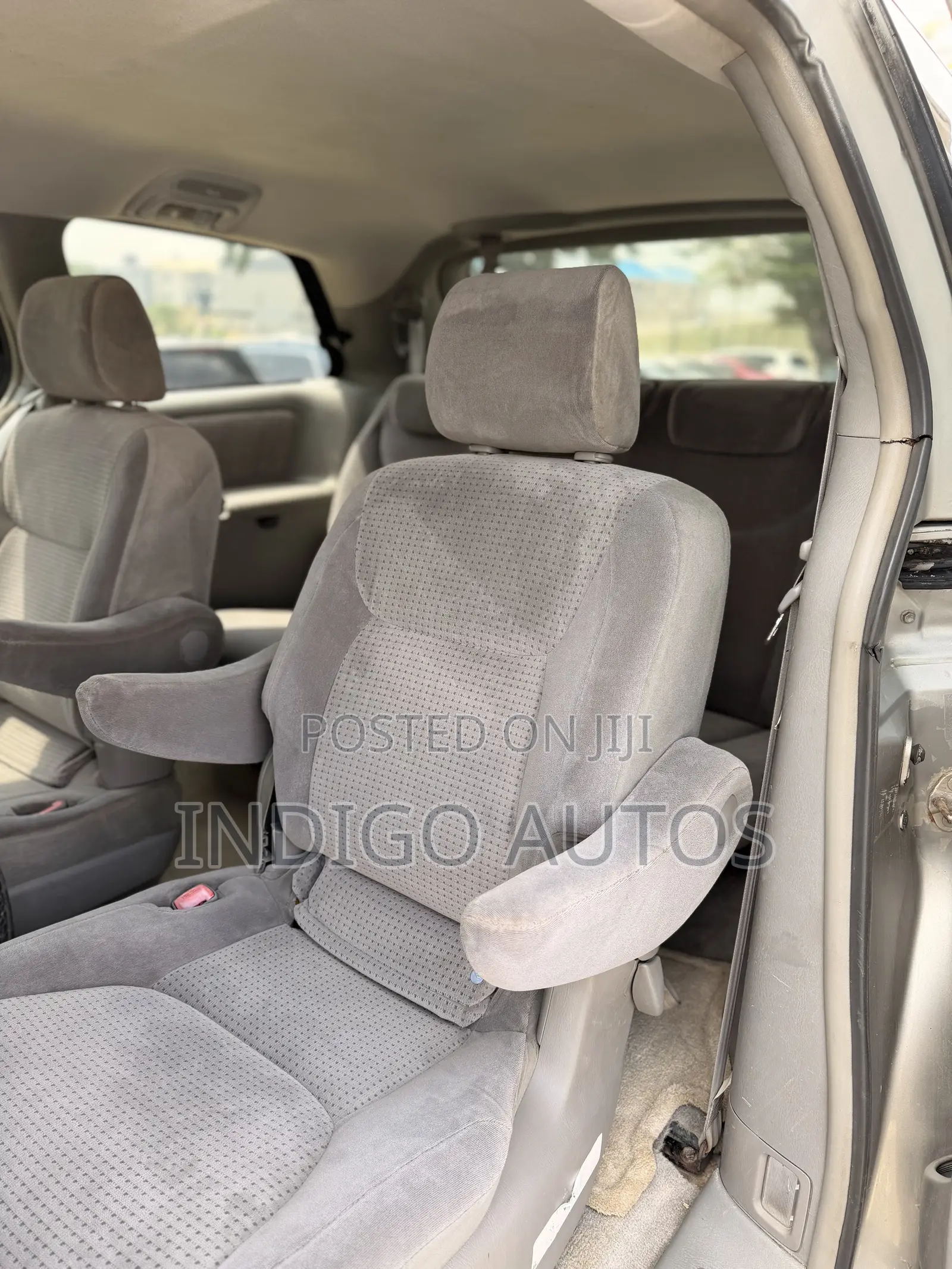 Toyota Sienna 2006 Gold