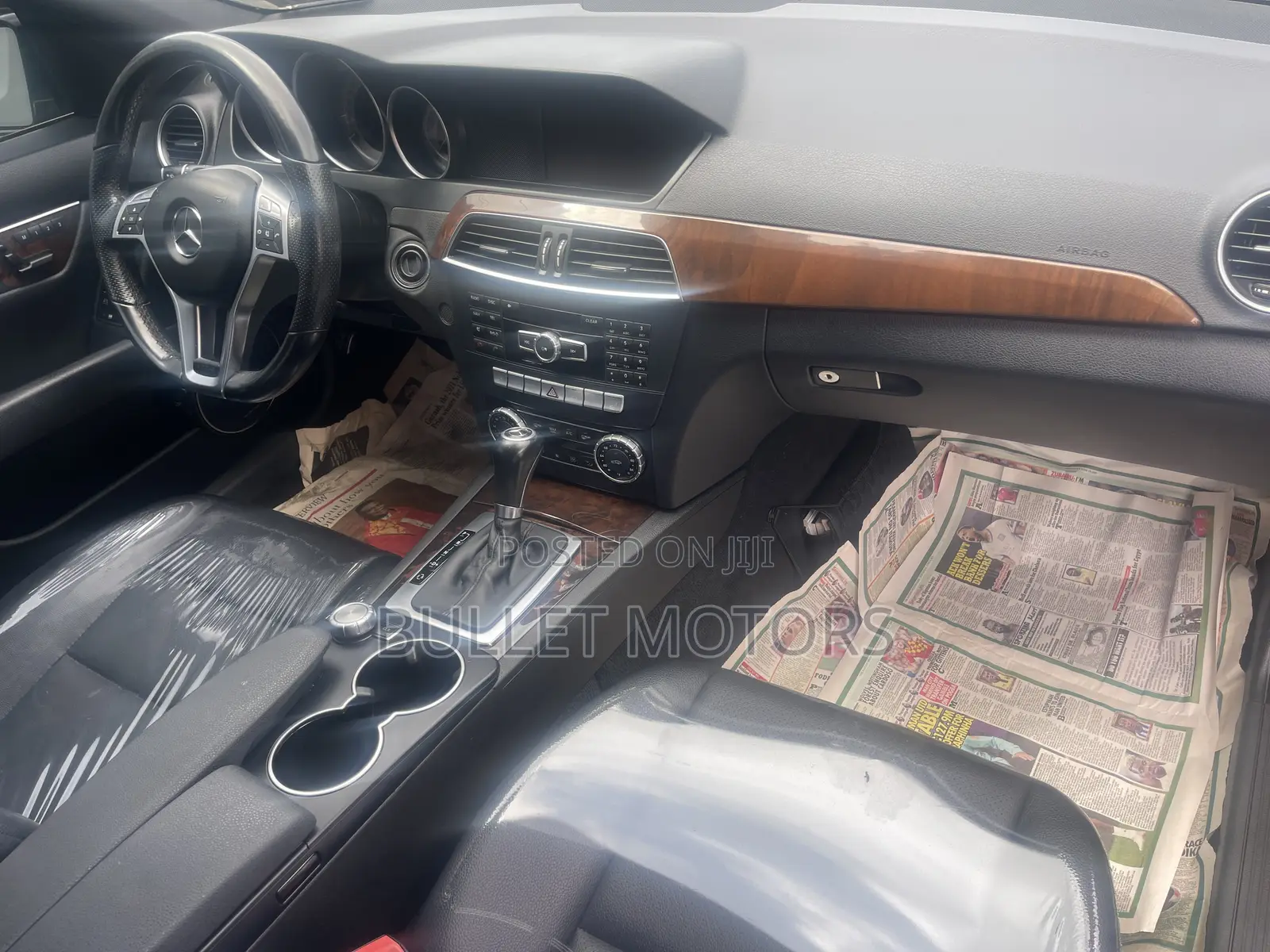 Mercedes-Benz C300 Luxury 4Matic Sedan AWD (3.0L 6cyl 7A) 2011 Gray