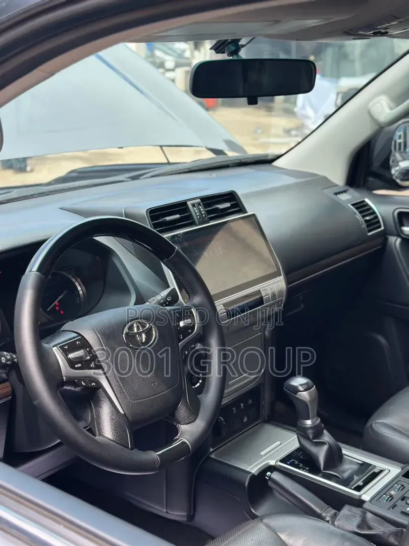 Toyota Land Cruiser Prado 2024 Black