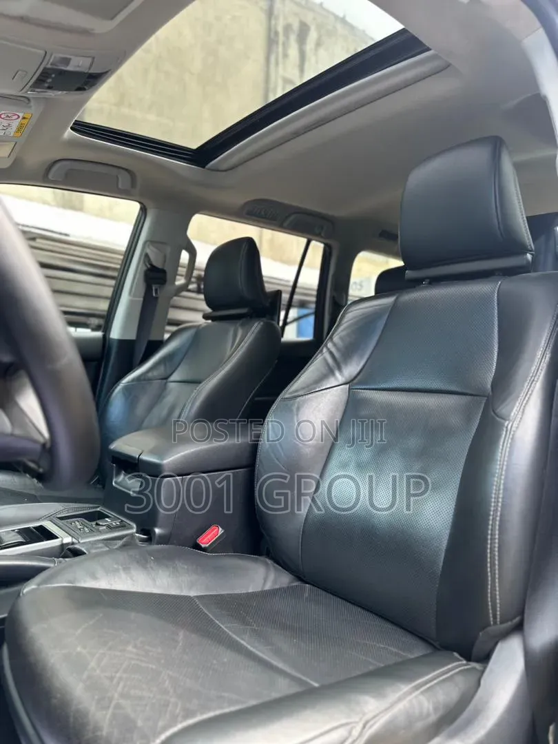 Toyota Land Cruiser Prado 2024 Black