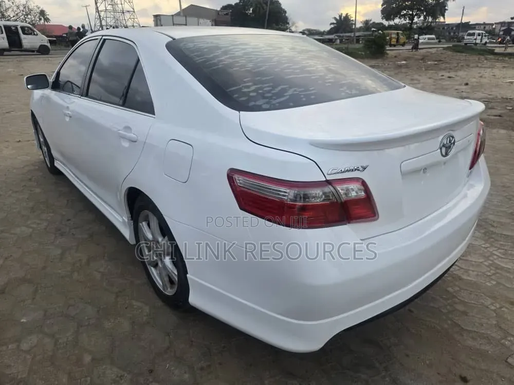 Toyota Camry 2009 White