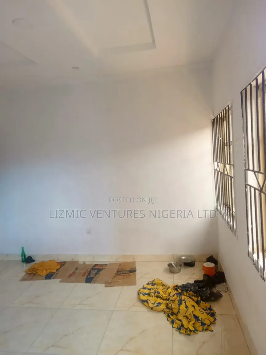 Mini Flat in Isuti Rd, Ikotun/Igando for rent