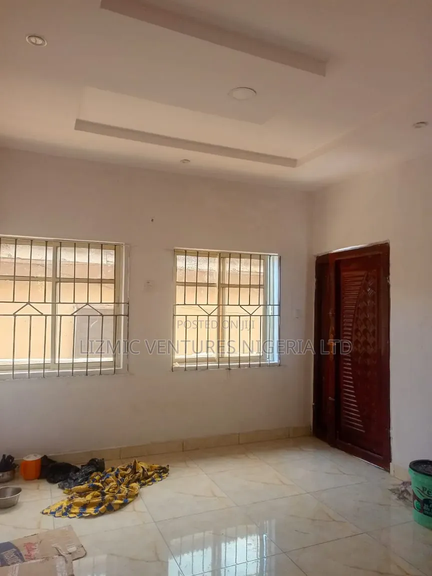 Mini Flat in Isuti Rd, Ikotun/Igando for rent