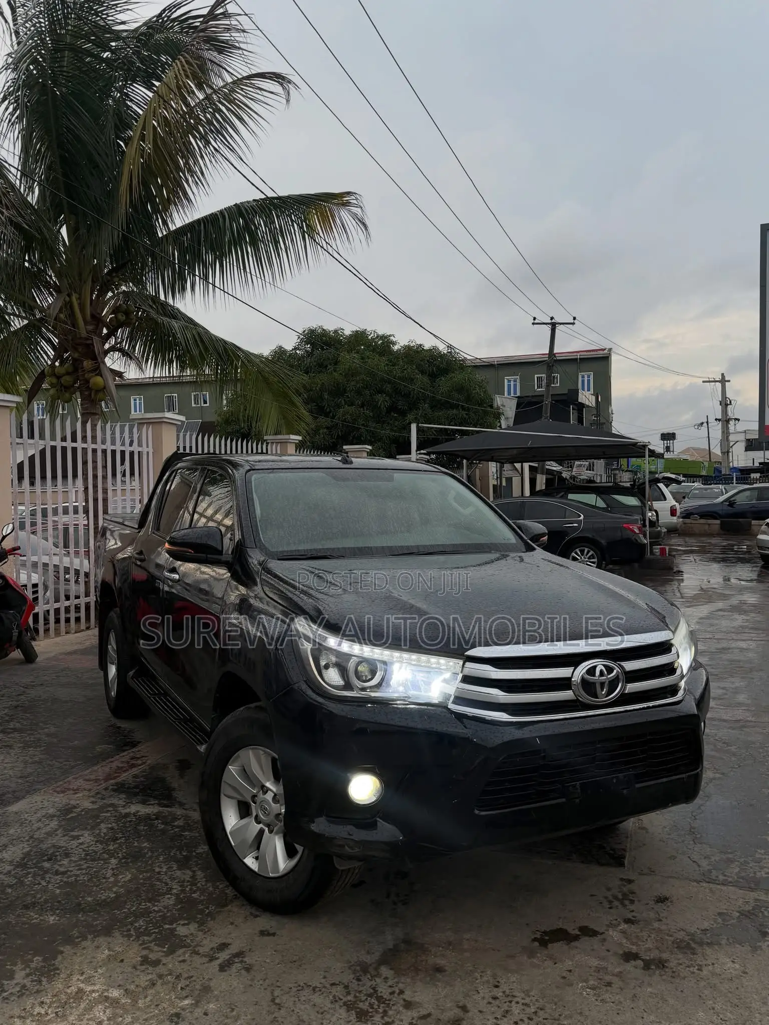 Toyota Hilux 2018 Black
