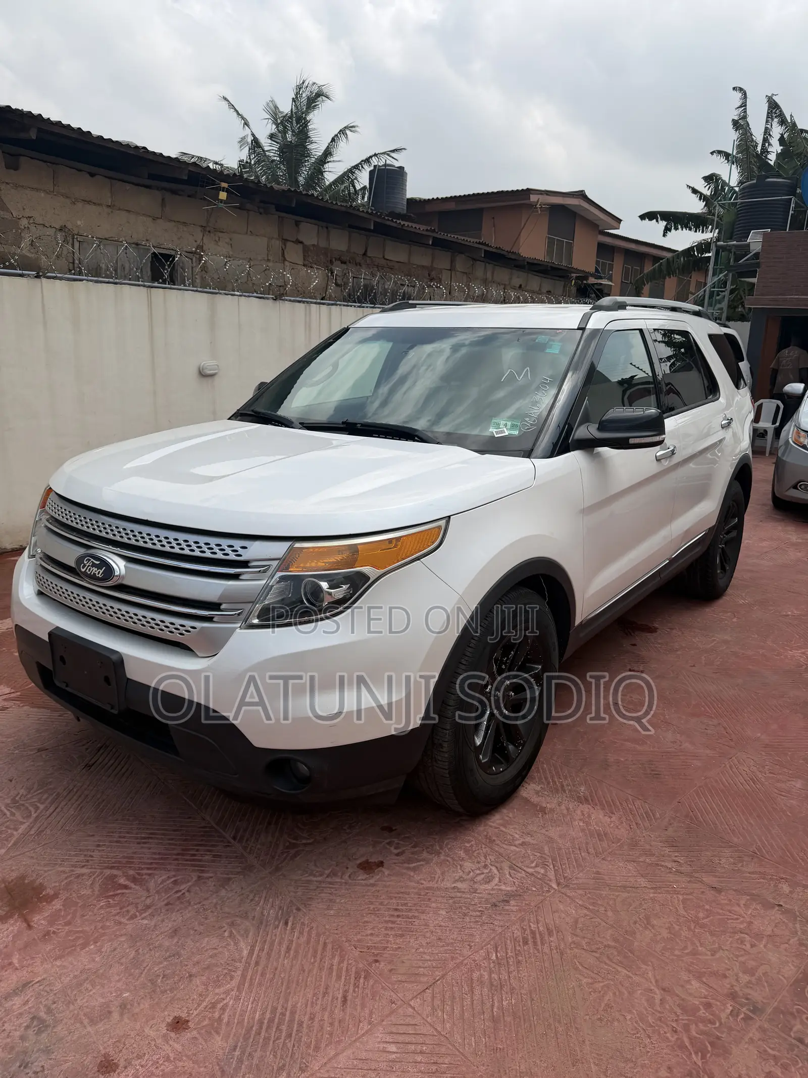 Ford Explorer XLT 4dr 4x4 (3.5L 6cyl 6A) 2013 White