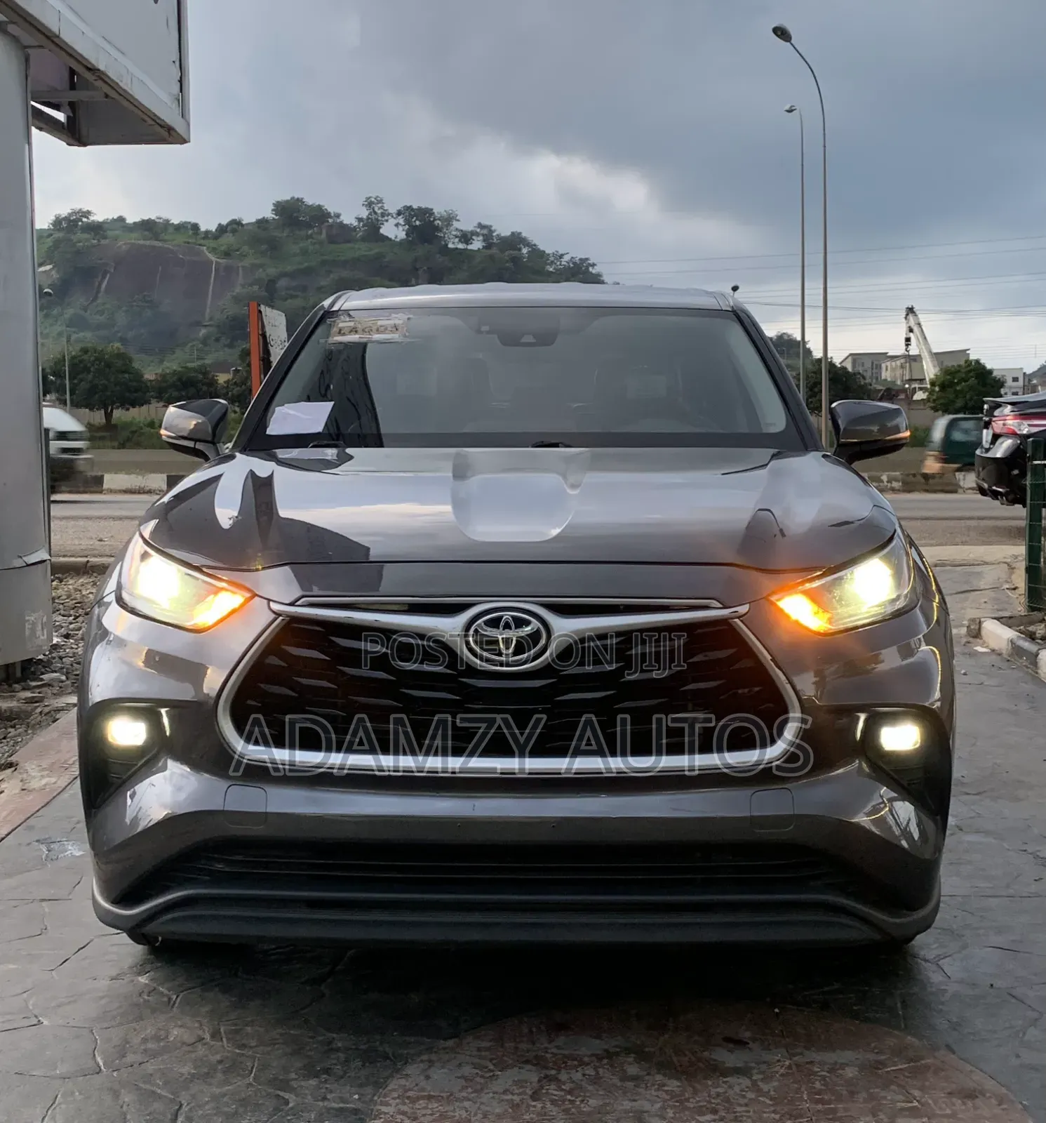 Toyota Highlander 2022 Gray