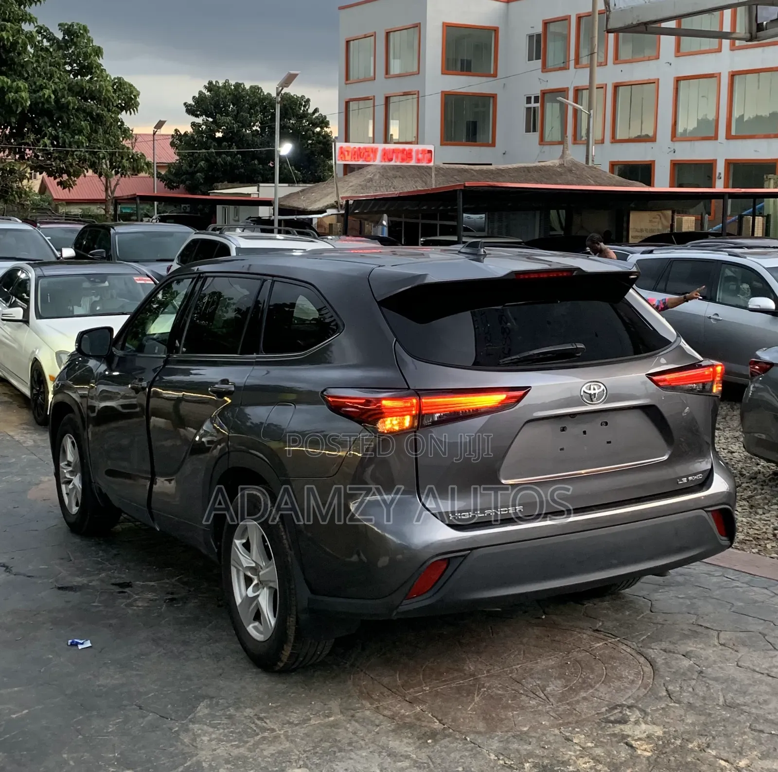 Toyota Highlander 2022 Gray