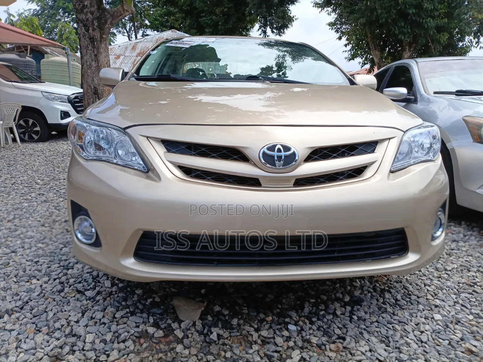 Toyota Corolla LE 4dr Sedan (1.8L 4cyl 4A) 2012 Gold