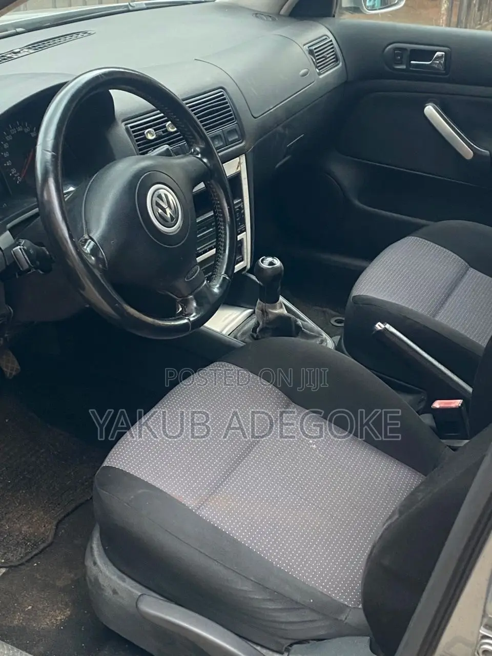 Volkswagen Golf 2002 Gray