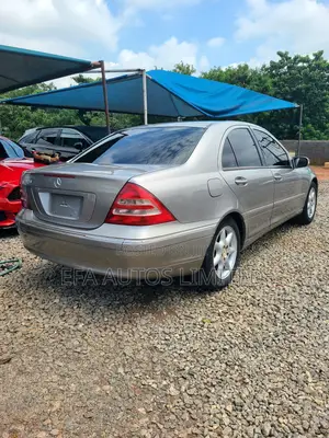 Mercedes-Benz C320 2004 Gold