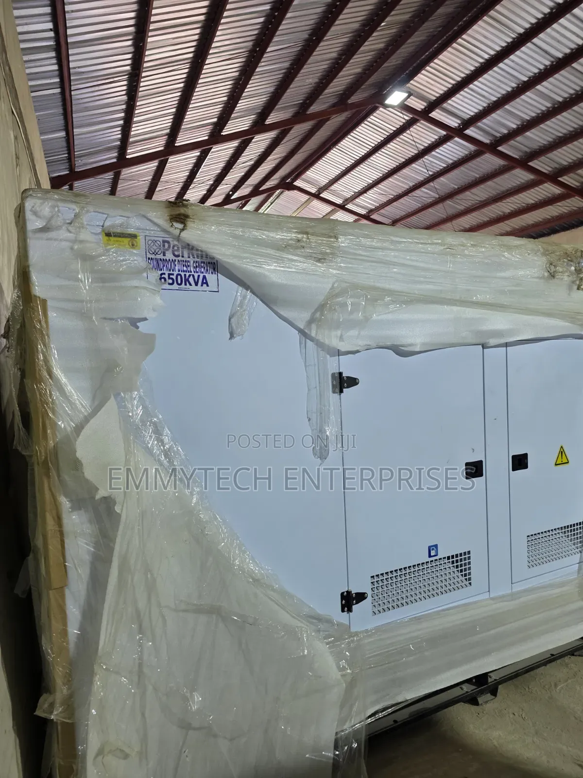 I Have Brand New Perkins Diesel Soundproof Gen 2years Wty(sp650kva)