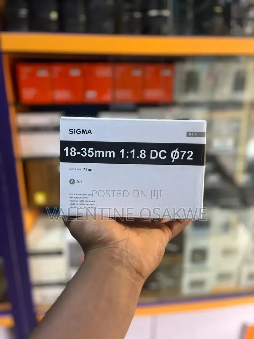 Canon Sigma Lens 18-35mm 1:1.8