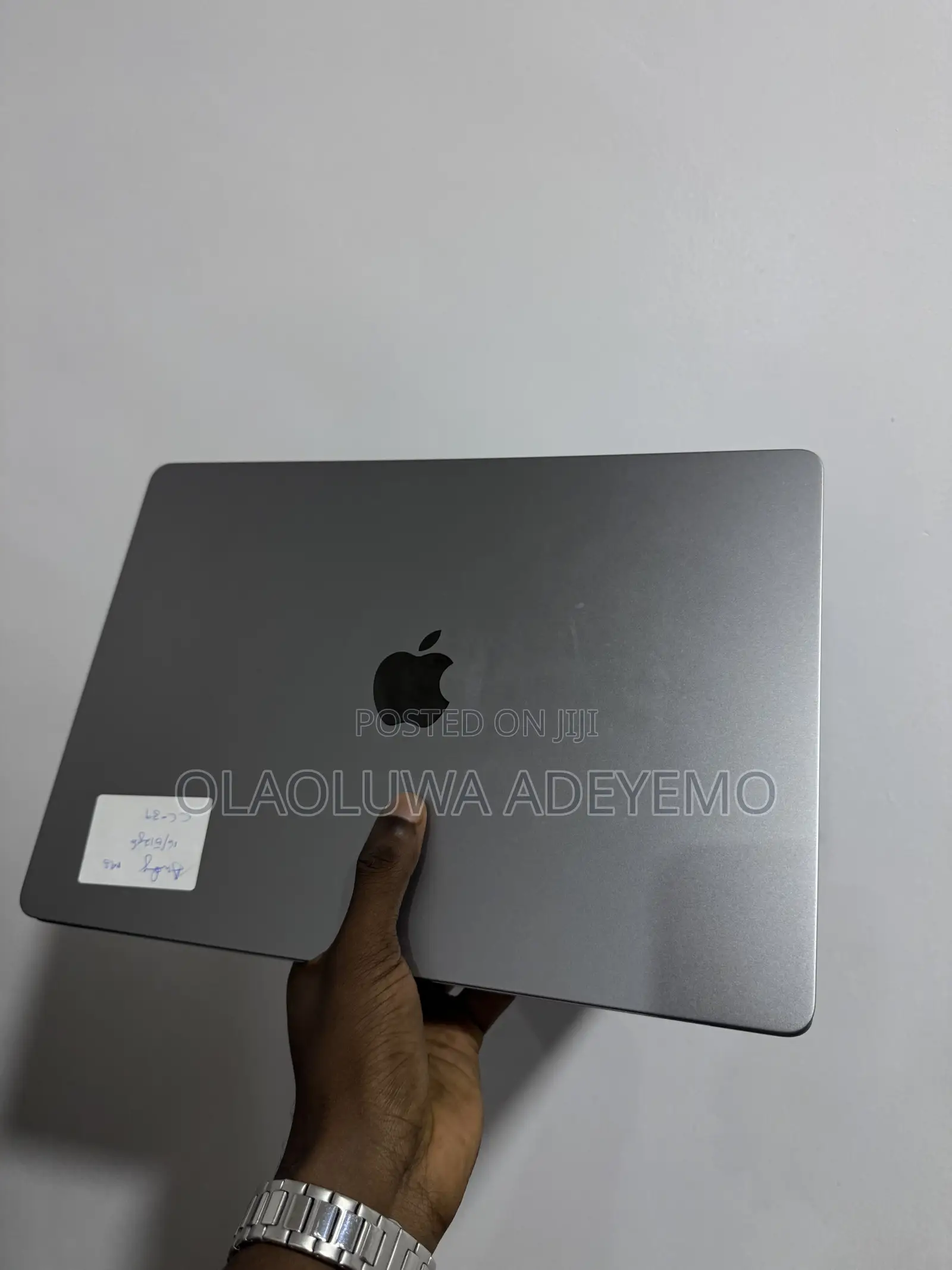 Laptop Apple MacBook Air 2024 M3 16GB Apple M3 SSD 512GB