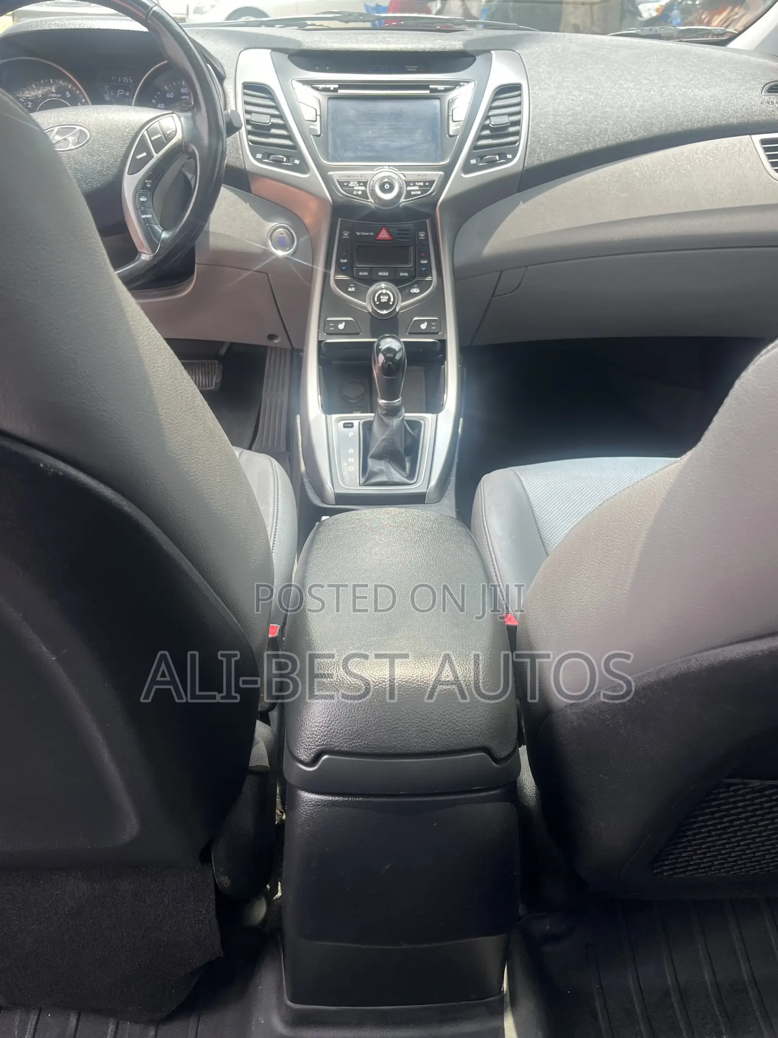 Hyundai Elantra 2014 Red