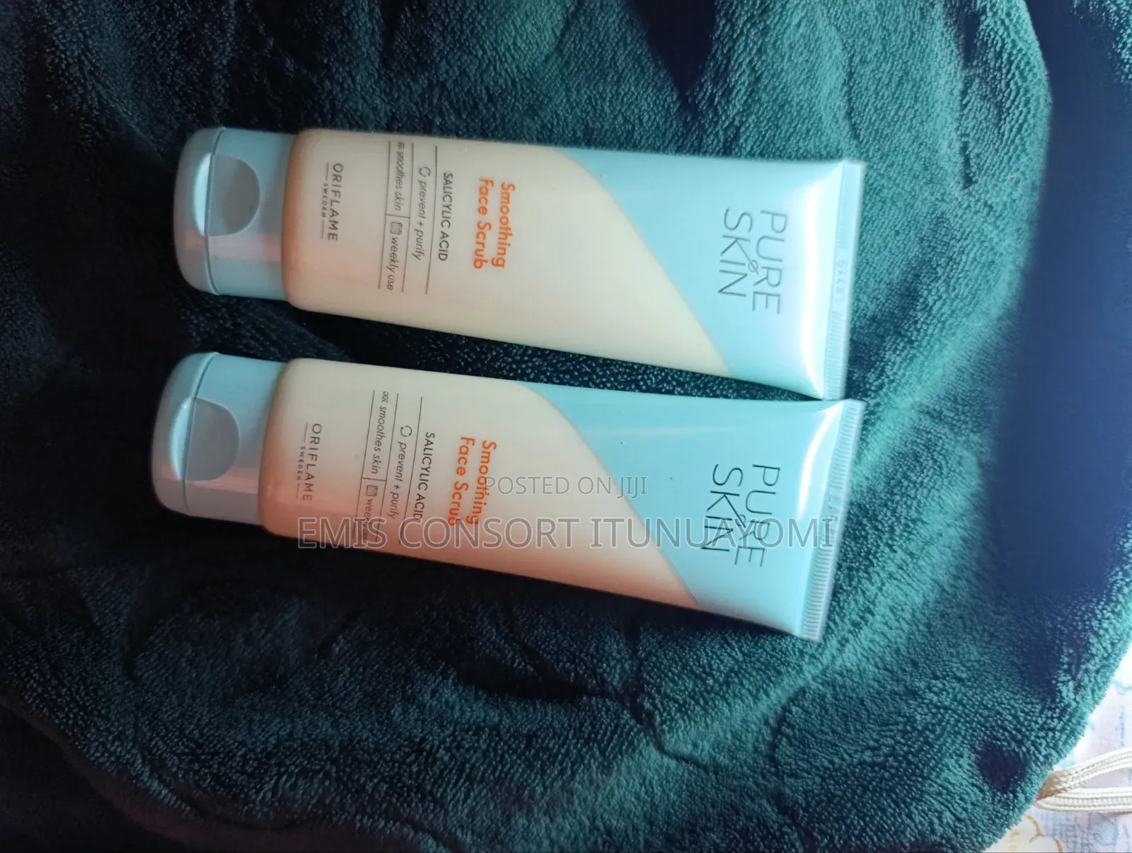 Pure Skin  Smoothing Face Scrub