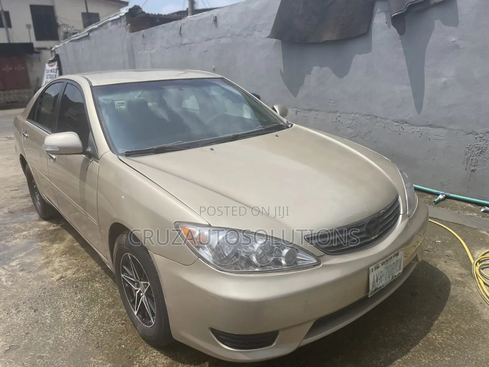 Toyota Camry 2006 Gold