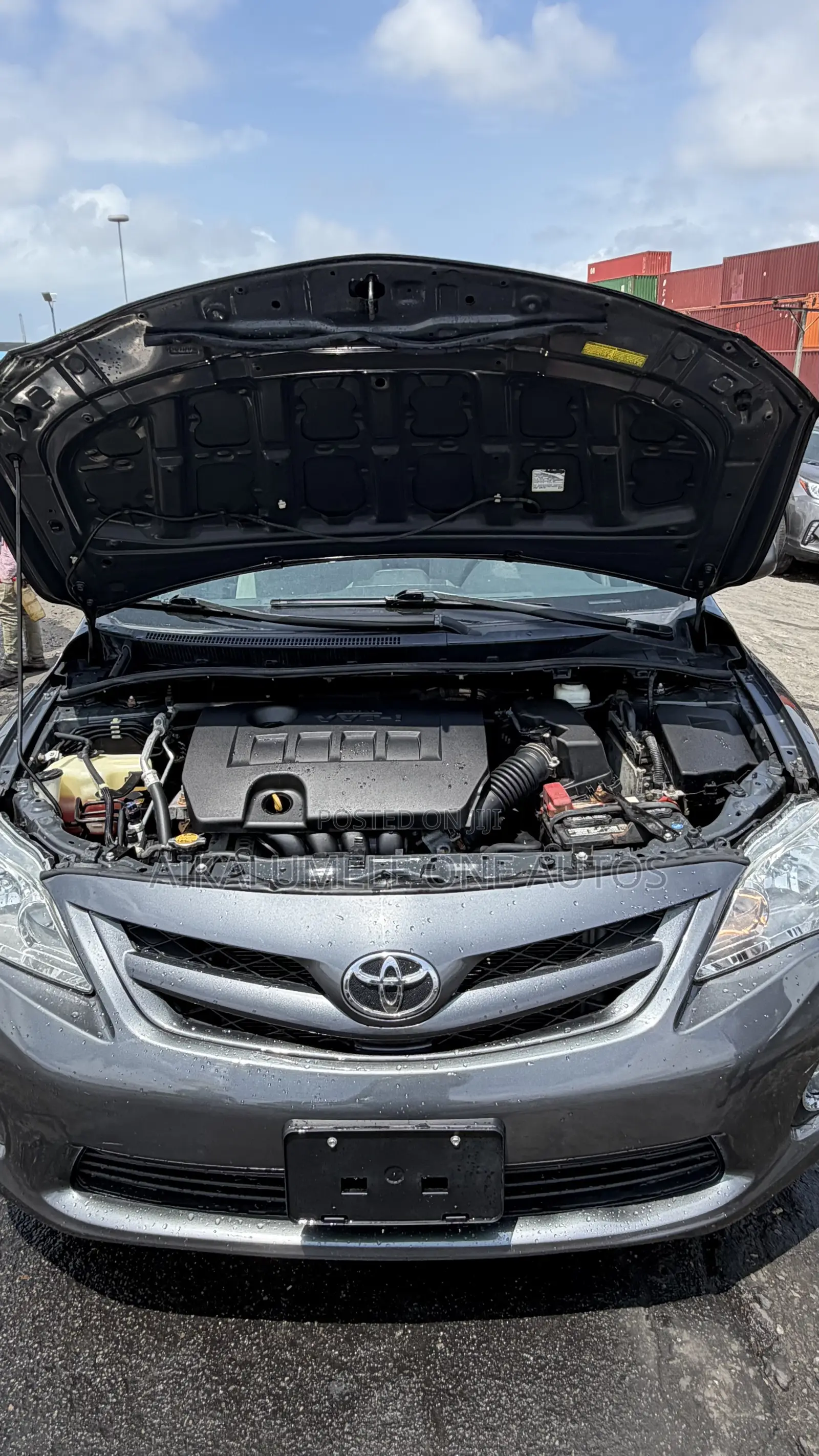 Toyota Corolla LE 4dr Sedan (1.8L 4cyl 4A) 2011 Gray