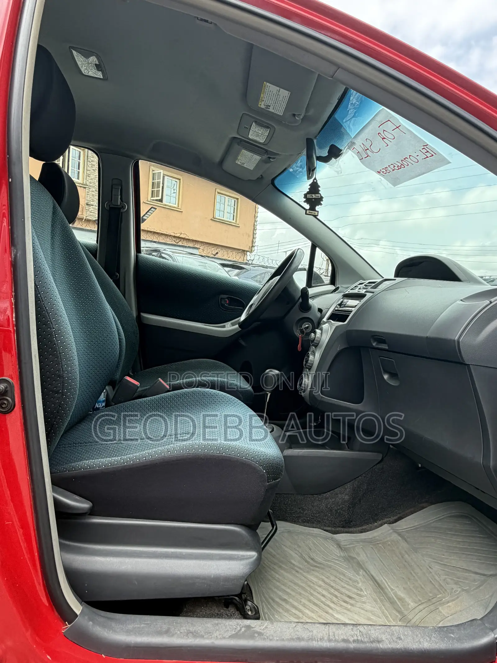 Toyota Yaris 1.0 Eco 2006 Red