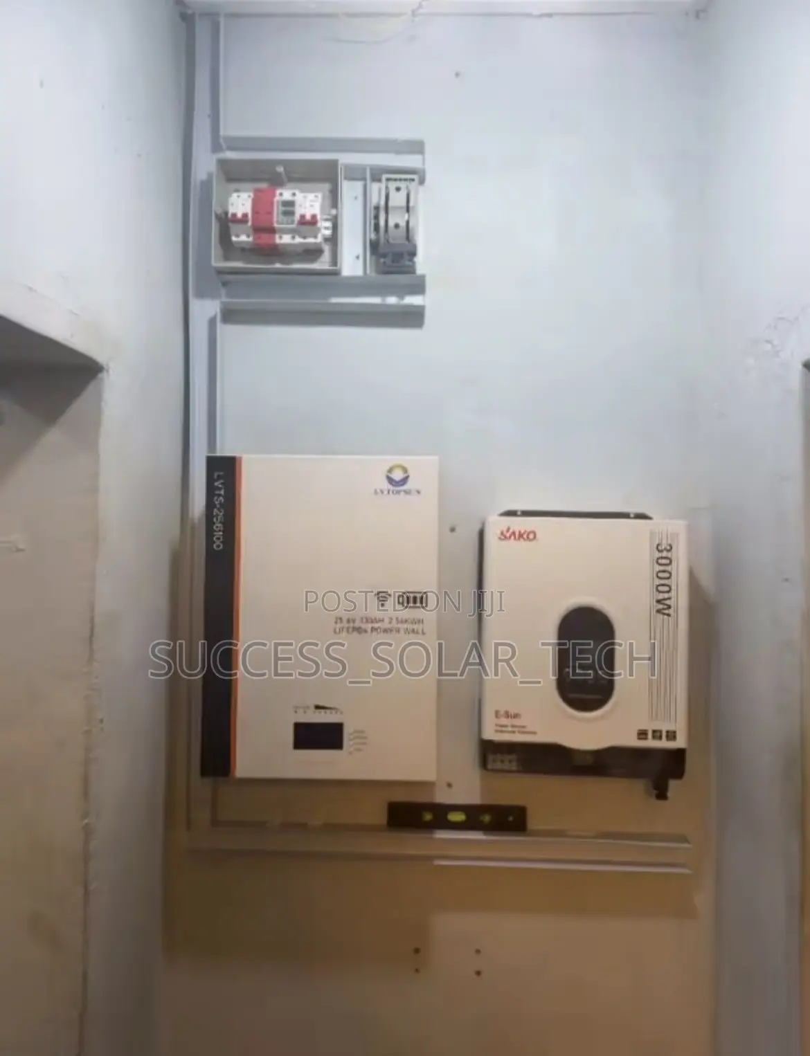 Sako 3kva and Lvtopson 2.5kwh Lithium Battery