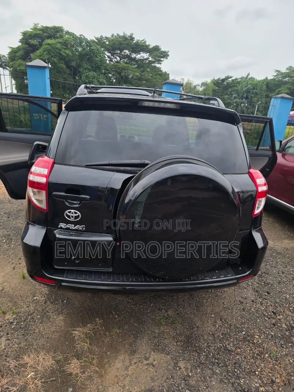 Toyota RAV4 2010 Black