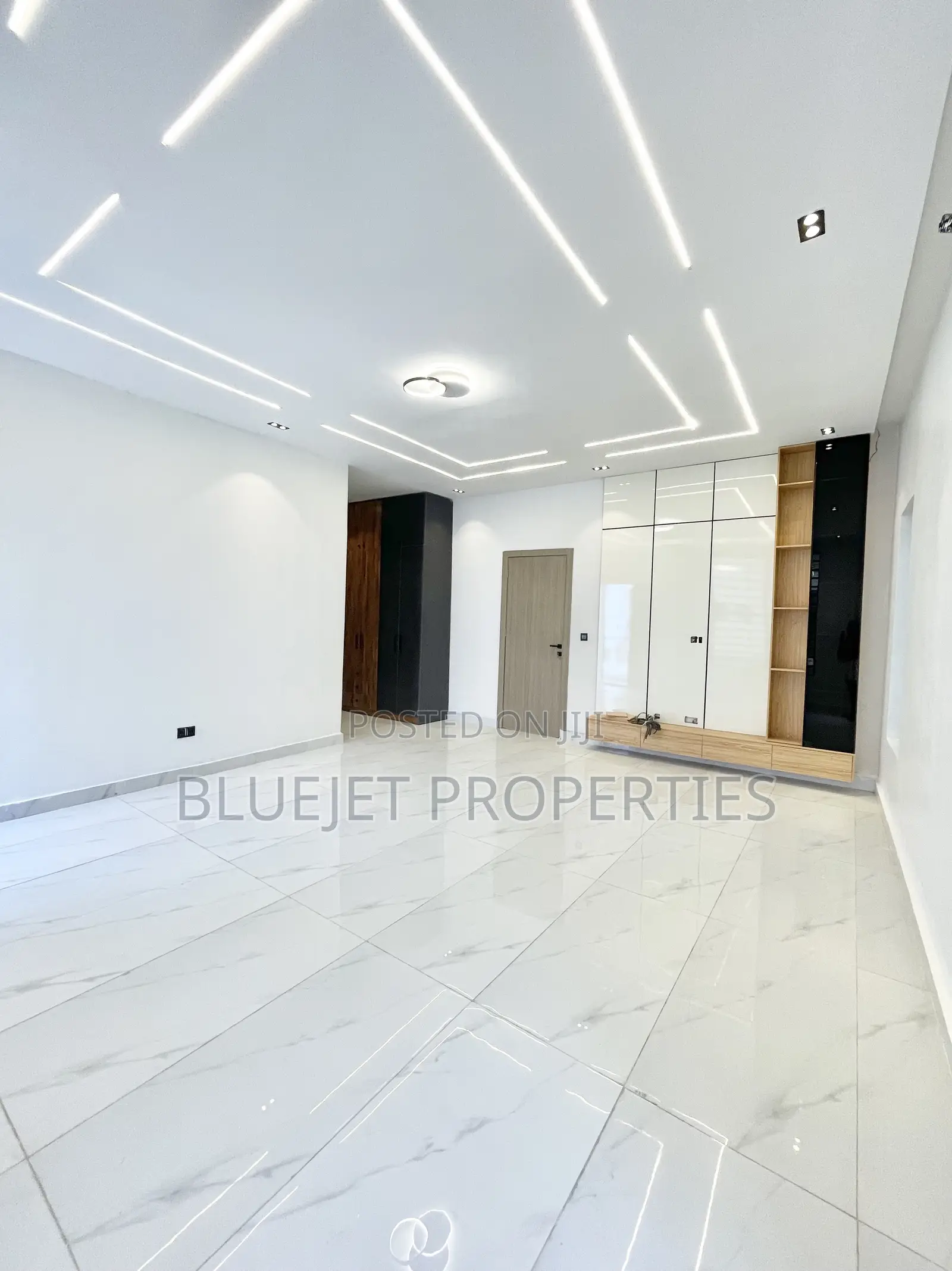 4bdrm Duplex in Ado / Ajah for sale