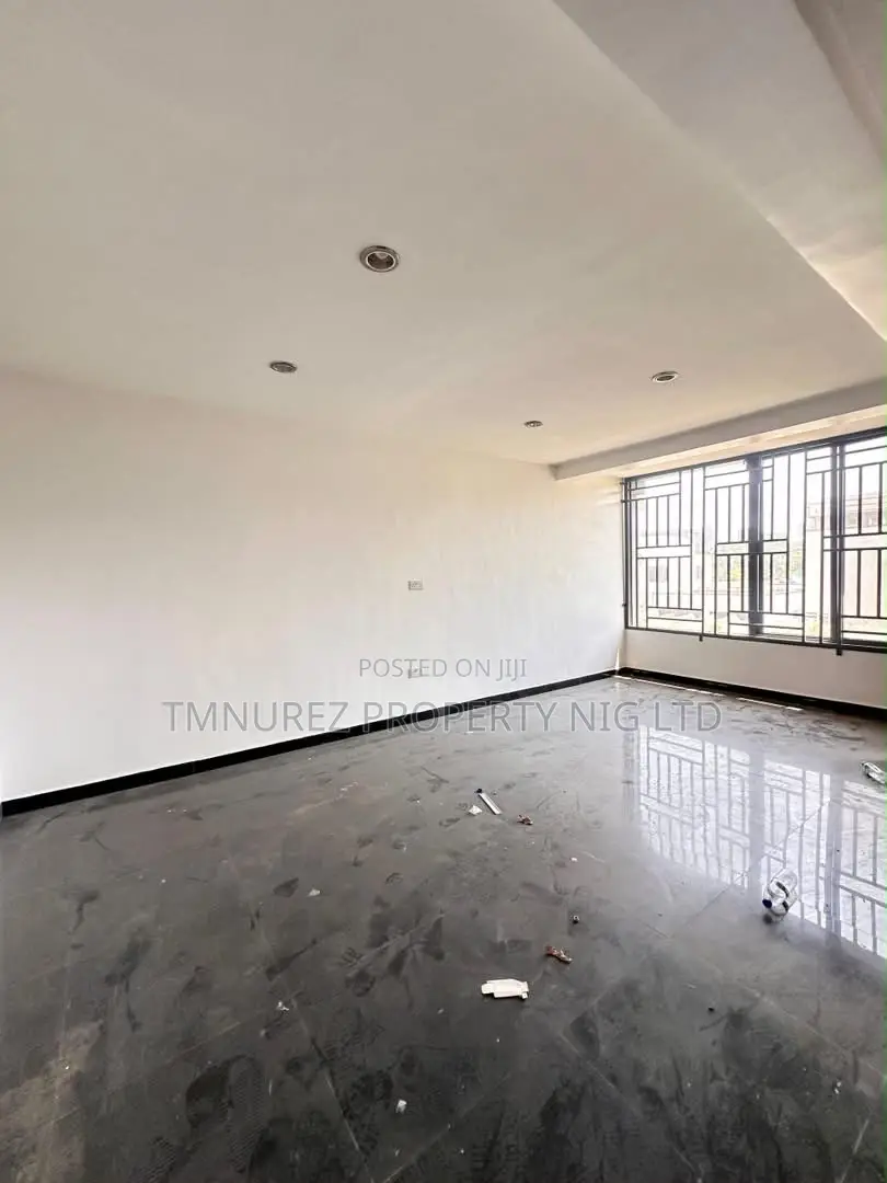 4bdrm Maisonette in Victoria Island for rent