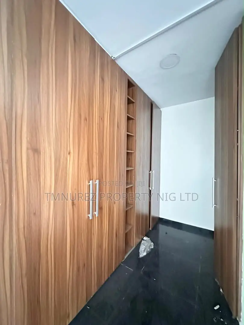 4bdrm Maisonette in Victoria Island for rent
