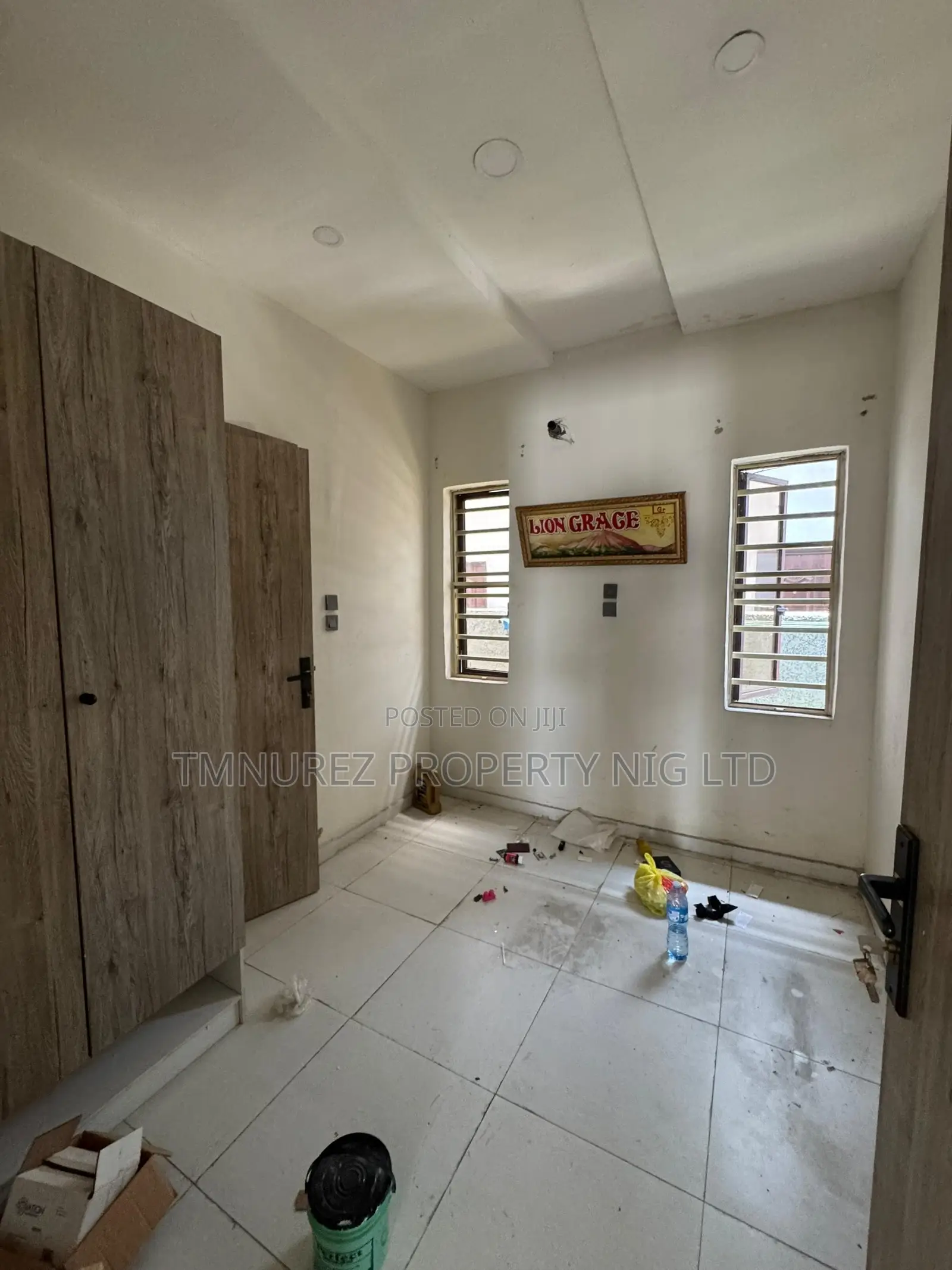 4bdrm Duplex in Chevron for rent