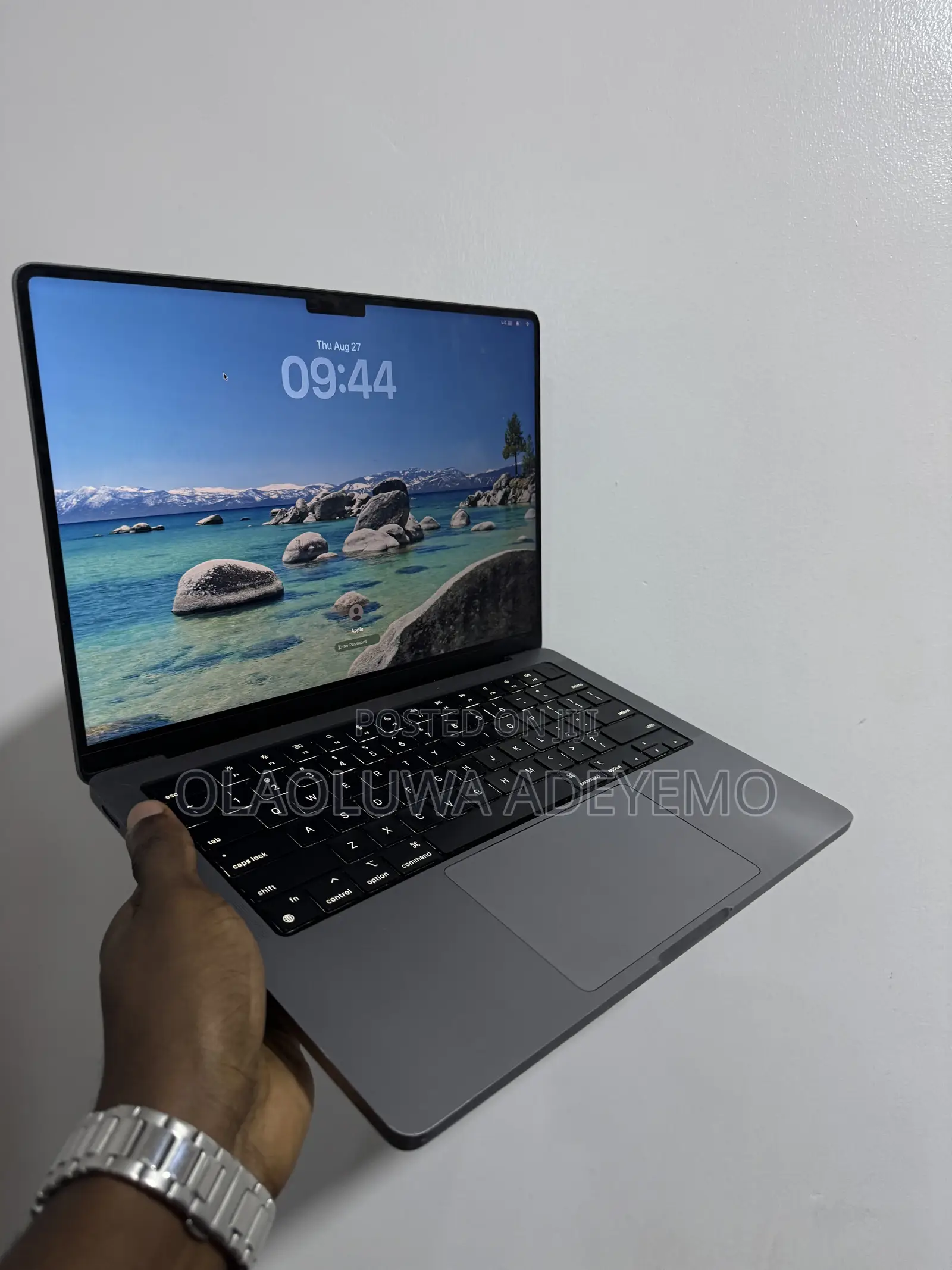 Laptop Apple MacBook Pro 2021 M1 16GB Apple M1 Pro SSD 512GB